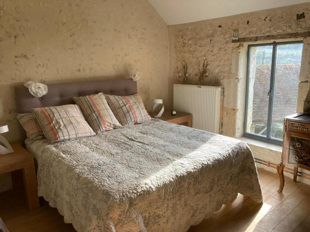 Perche King'S Bedroom In Maison Nomade Chic Cour-Maugis-sur-Huisne Eksteriør bilde